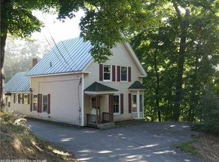 7 Maple St, Oakland, ME 04963
