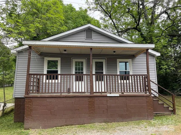 215 Mahan St SW, Concord, NC 28025