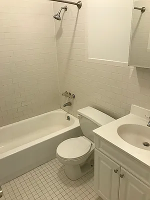 Rented by Keller Williams NYC | media 20