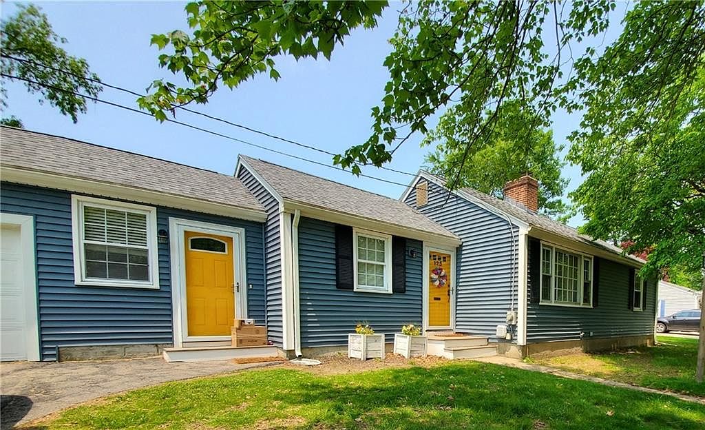 125 Bradford Ave, East Providence, RI 02914 | Zillow