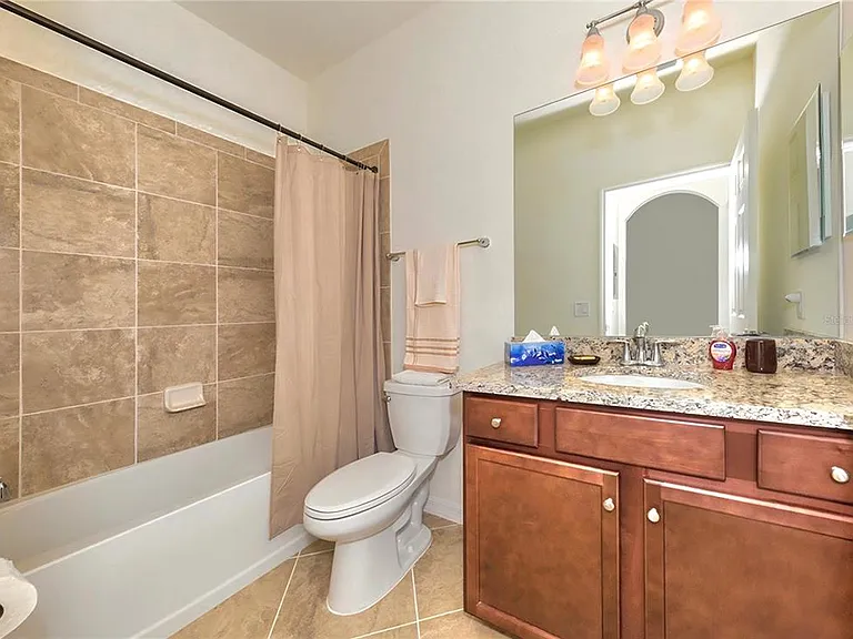 17006 Vardon Ter #402 — Photo 16