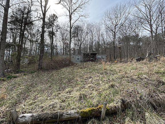 4th image of 418 Eagle Dr