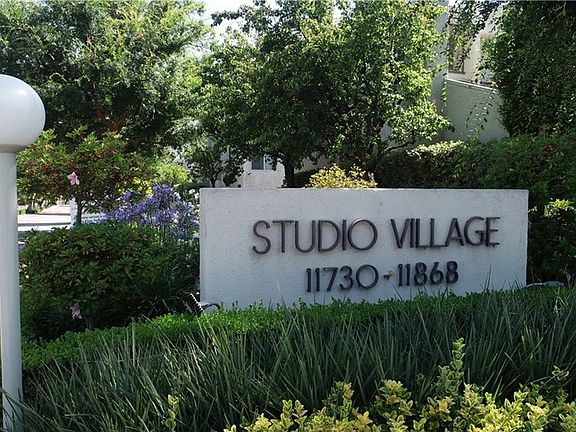 5th image of 11818 Moorpark St Unit E