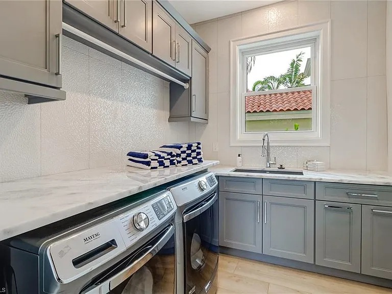5130 Alpha Ct — Photo 21