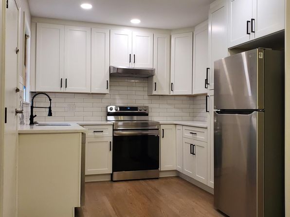 1518 Ashburton Rd, Raleigh, NC 27606