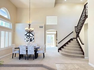 1689 Mountain Pass Cir, Vista, CA 92081
