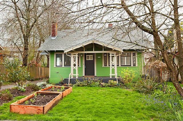 4902 SE Grant St, Portland, OR 97215 | Zillow