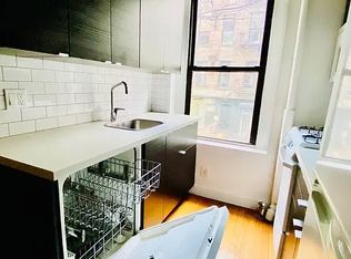 208 E 7th St APT 5, New York, NY 10009