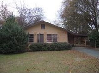 121 Vickie Dr, Warner Robins, GA 31093