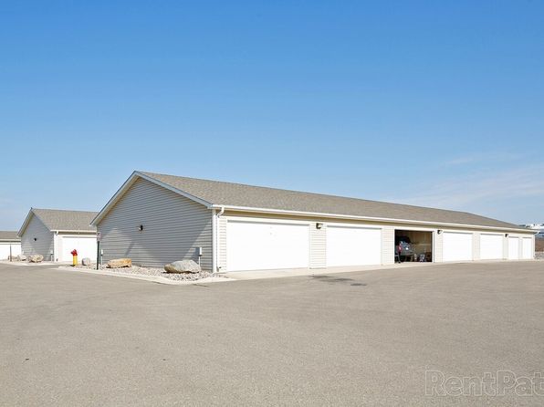 505 36th Ave NE #302