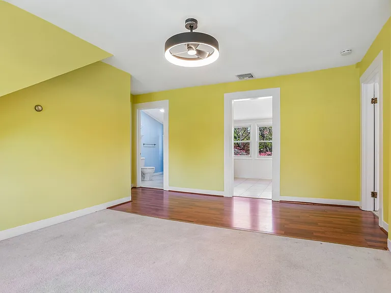 1572 Whitney Ave #2 — Photo 2
