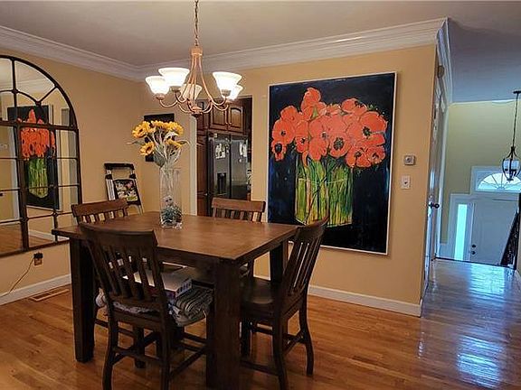 5th image of 2675 Park Ave Unit 9