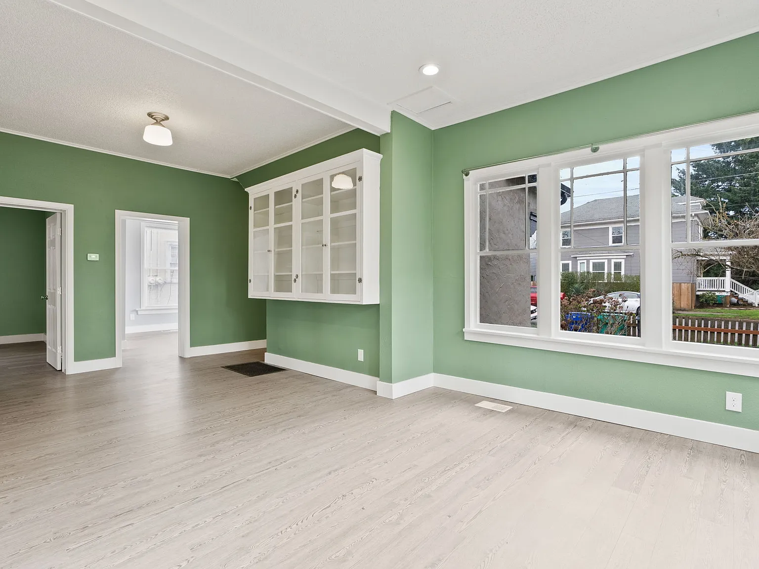 2 bed, 1000 sqft, $2,700 — Photo 4