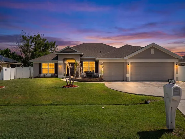 5846 NW Dooley Circle, Port St Lucie, FL 34986