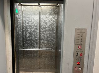 422 S Grand View St #206, Los Angeles, CA 90057