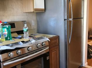 30-15 45th St #R, Astoria, NY 11103