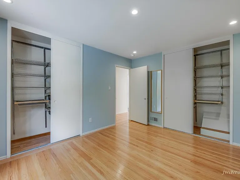 172 Burlwood Dr — Photo 11