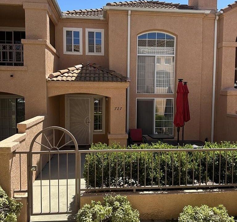 1st image of 727 Kingfisher Way