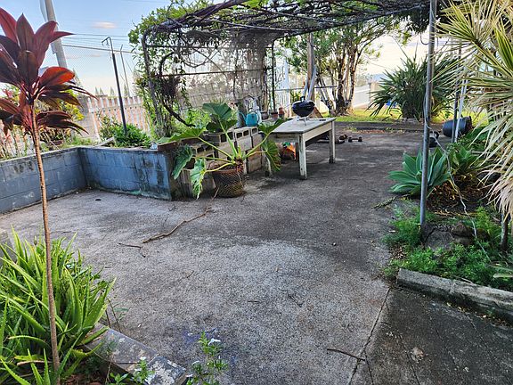 Extra common area for outdoor grilling