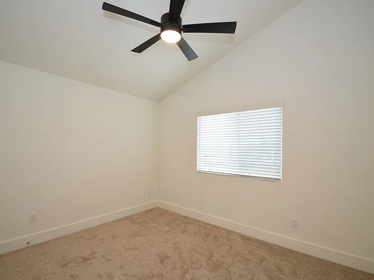 723 Sun Meadows Loop — Photo 22