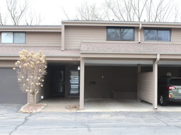 856 Stone Ridge Pl, Dubuque, IA 52001