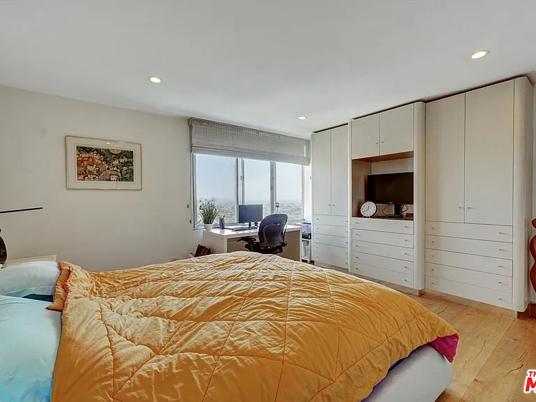 2160 Century Park E #1406 — Photo 38