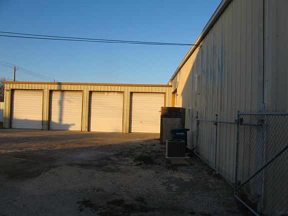 3rd image of 326 Nas Dr
