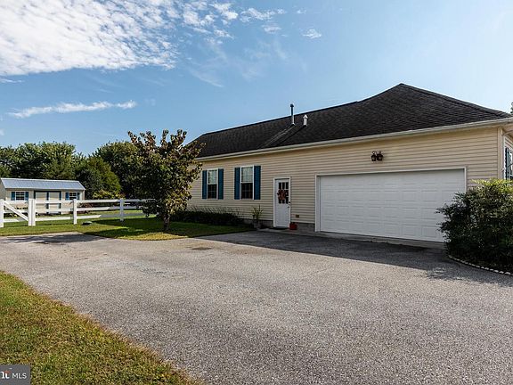 5th image of 132 S Paula Lynne Dr