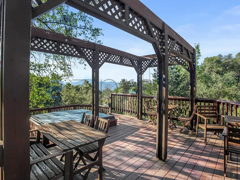 Hot-Tub Deck