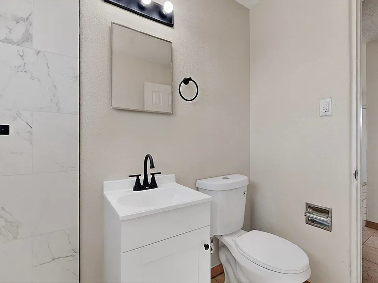 536 Cardenas Dr SE — Photo 48