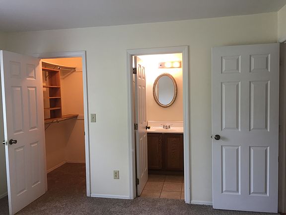 3rd image of 6279 Beacon Tree Ct