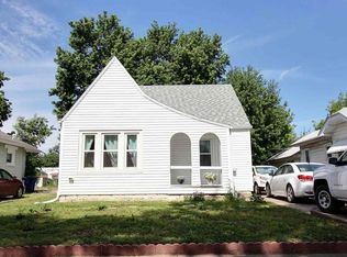 631 S Volutsia St, Wichita, KS 67211