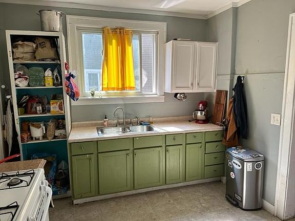 5th image of 1414 Logan St SE #1