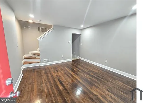 2 bed, $1,325 — Photo 3