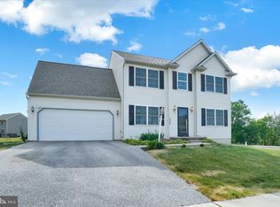 1700 Fountain Rock Dr, Dover, PA