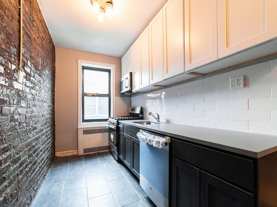 1st image of 15 Crooke Ave #C5