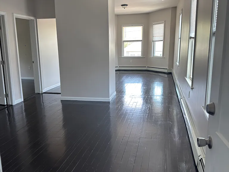24 Potter St #2 — Photo 6