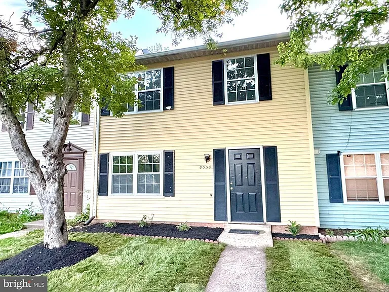 9658 Woodhue Ct — Photo 2