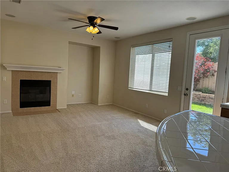 32585 Winterberry Ln — Photo 3