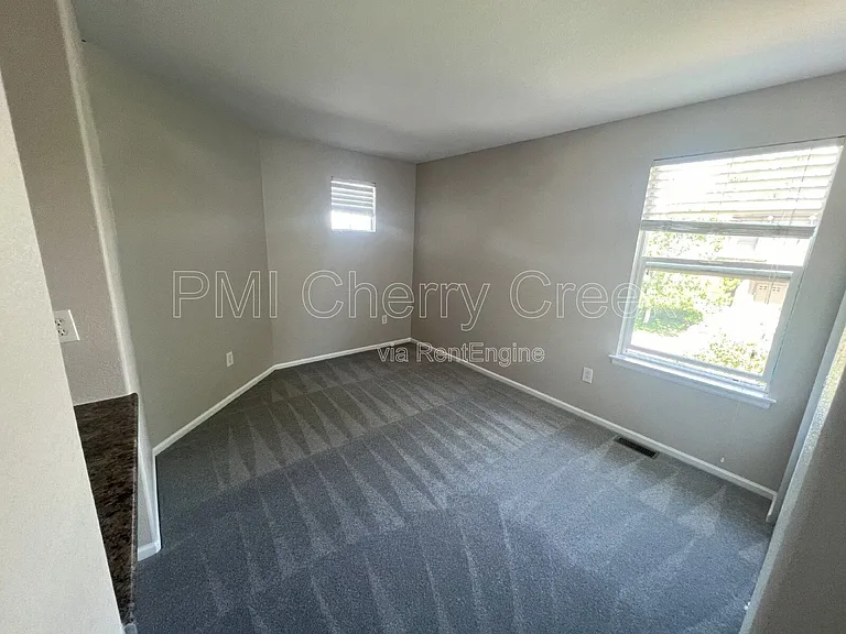 5420 Heatherton Ln — Photo 16