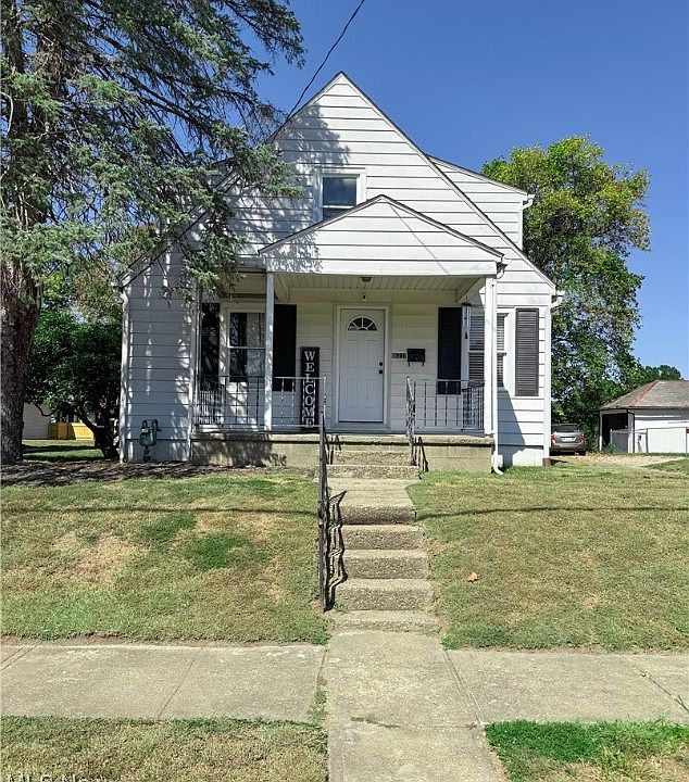1st image of 621 Seborn Ave
