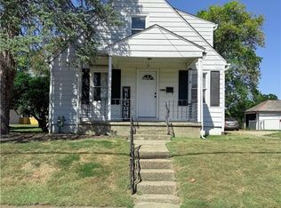 621 Seborn Ave, Zanesville, OH 43701