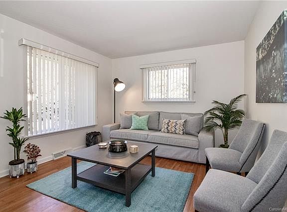 5th image of 6816 Covecreek Dr