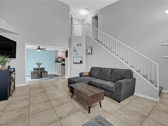 4th image of 511 Crumpler Pl