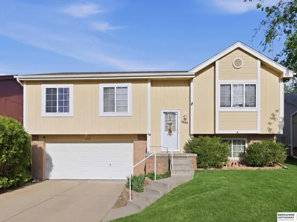 8929 N 78th Avenue Cir, Omaha, NE 68122