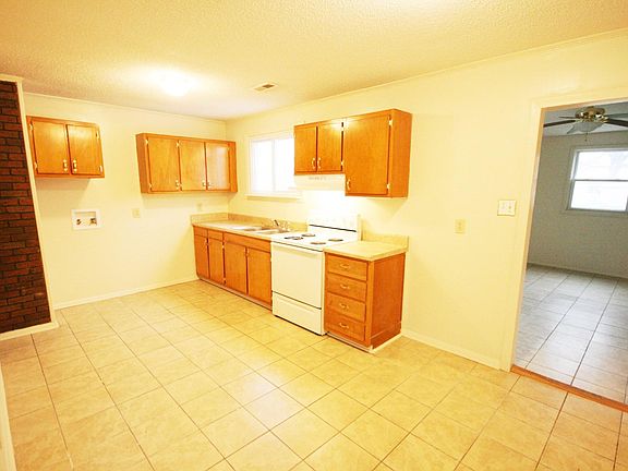4th image of 601 Hill Ave