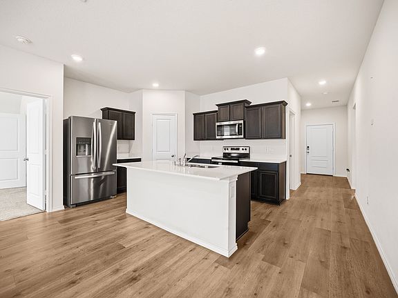 4th image of 2909 Baldwin Ln