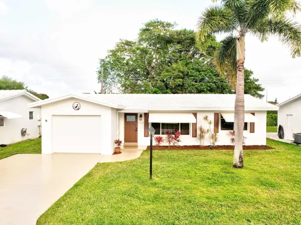132 NW 10th Court, Boynton Beach, FL 33426