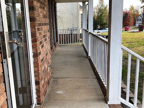 2nd image of 2630 Green Briar Dr