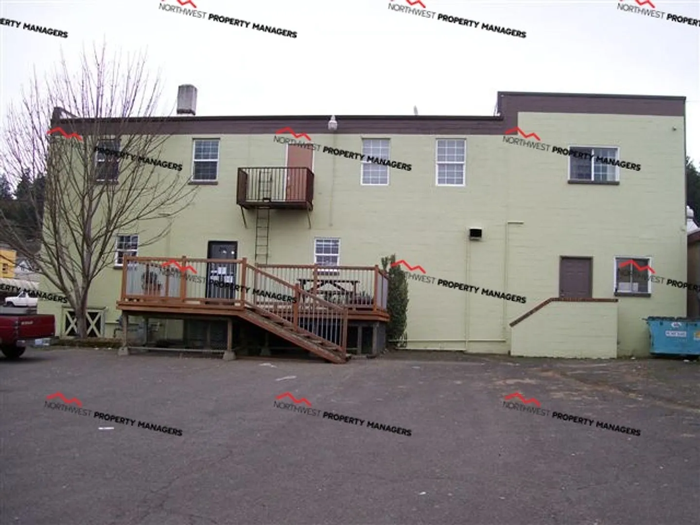 811 S Market Blvd APT 2 photo 1